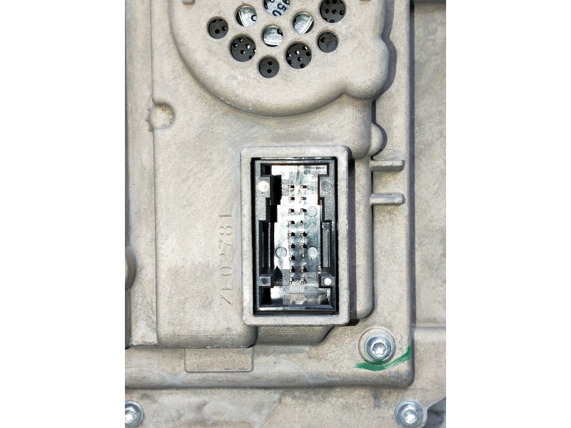 Recambio de cuadro instrumentos para cupra formentor referencia OEM IAM 5FA920790C  