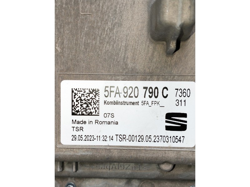 Recambio de cuadro instrumentos para cupra formentor referencia OEM IAM 5FA920790C  