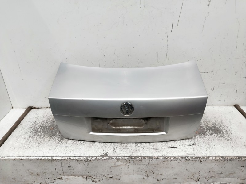 Recambio de tapa maletero para volkswagen passat berlina (3b3) executive referencia OEM IAM   