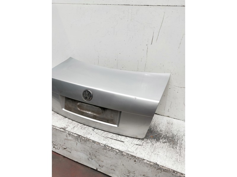 Recambio de tapa maletero para volkswagen passat berlina (3b3) executive referencia OEM IAM   