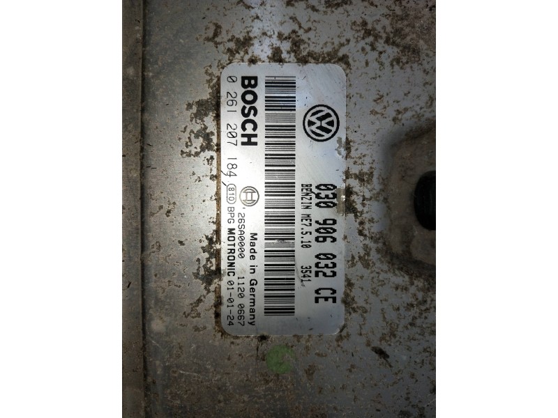 Recambio de centralita motor uce para volkswagen polo berlina (6n2) referencia OEM IAM 0261207184  