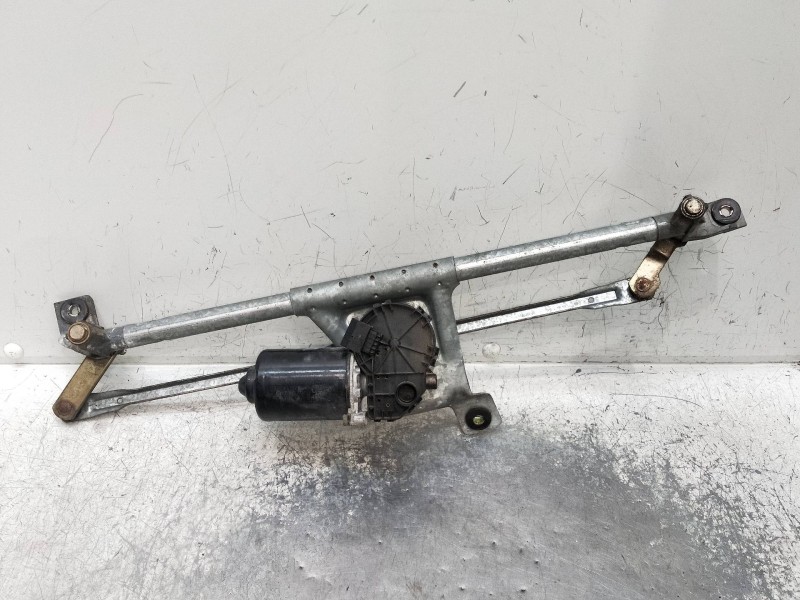 Recambio de motor limpia delantero para volkswagen polo berlina (6n2) referencia OEM IAM 0390241178  