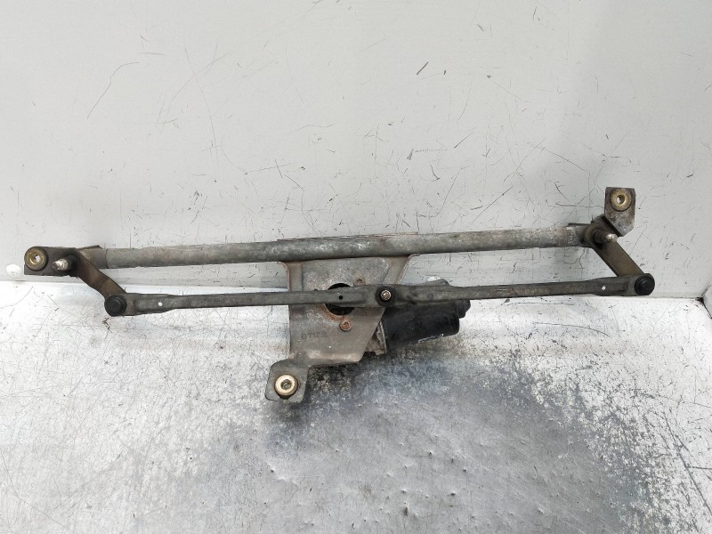 Recambio de motor limpia delantero para volkswagen polo berlina (6n2) referencia OEM IAM 0390241178  