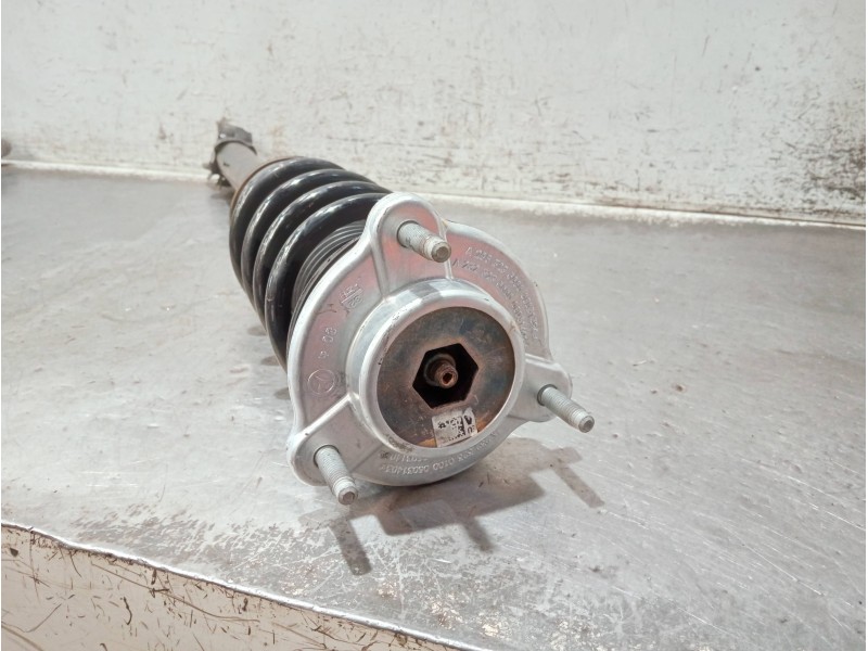 Recambio de amortiguador delantero izquierdo para mercedes clase c (w206) c 220 d referencia OEM IAM A2063203503  