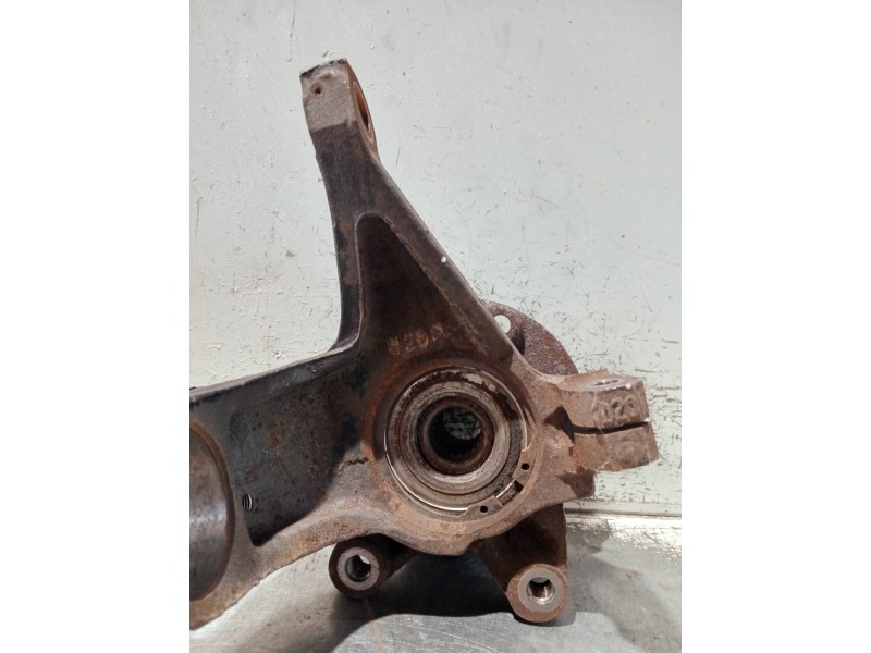 Recambio de mangueta delantera derecha para peugeot 306 berlina 3/5 puertas (s1) referencia OEM IAM   