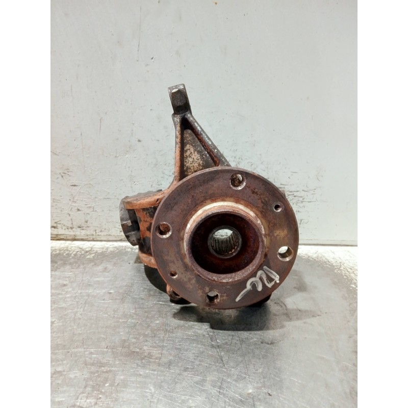 Recambio de mangueta delantera izquierda para peugeot 306 berlina 3/5 puertas (s1) referencia OEM IAM   