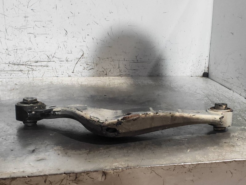 Recambio de brazo suspension superior trasero izquierdo para opel insignia sports tourer selective referencia OEM IAM   