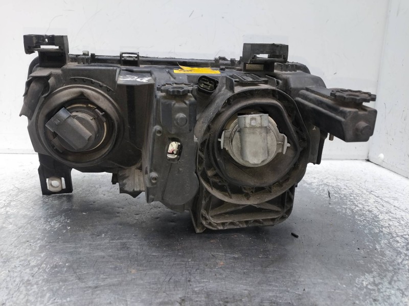 Recambio de faro derecho para bmw serie 3 compact (e46) referencia OEM IAM 0301187202  