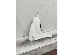 Recambio de aleta delantera derecha para peugeot 208 referencia OEM IAM    2