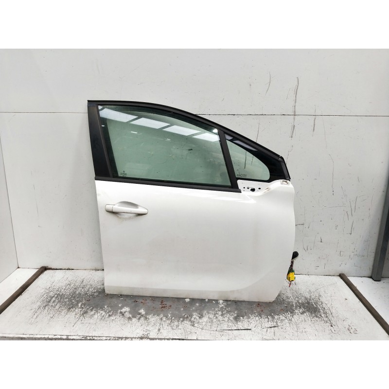 Recambio de puerta delantera derecha para peugeot 208 referencia OEM IAM   5P