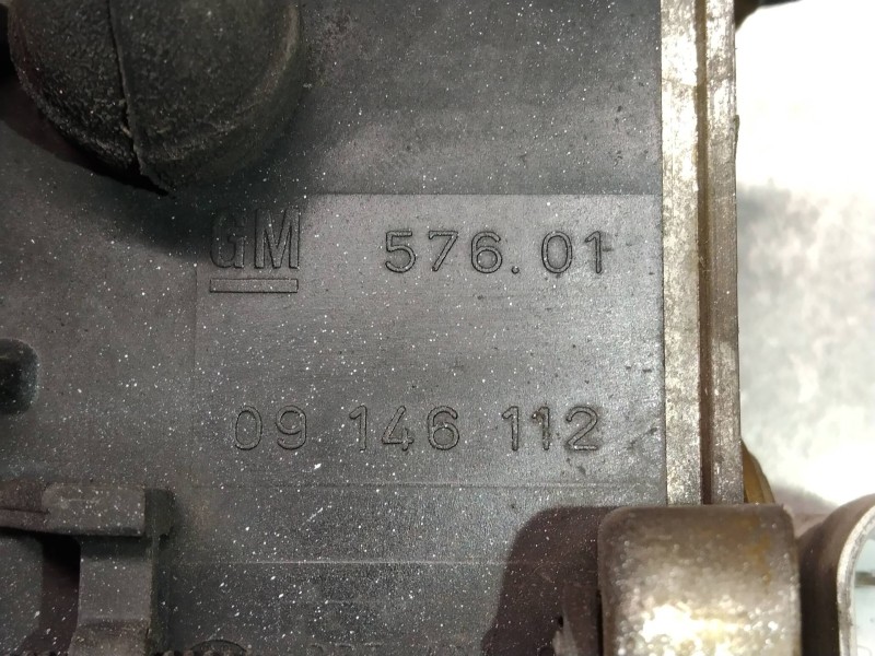 Recambio de faro antiniebla derecho para opel omega b executive berlina referencia OEM IAM 09146112  