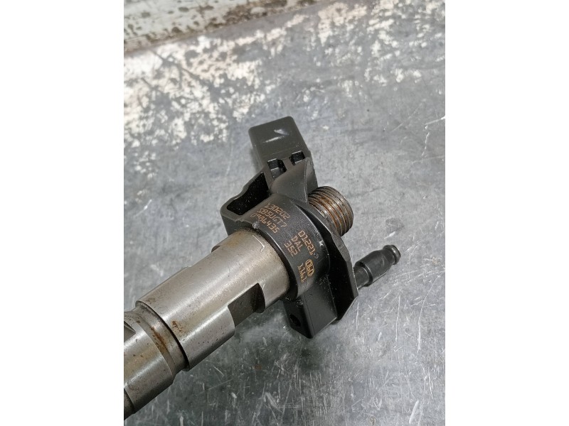 Recambio de inyector para volkswagen crafter combi (2e) referencia OEM IAM 0986435352  