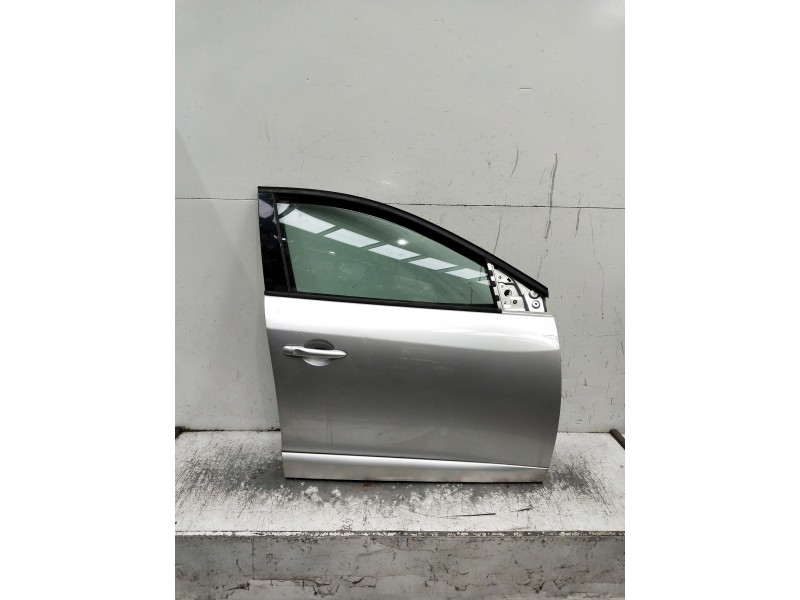 Recambio de puerta delantera derecha para renault megane iii berlina 5 p referencia OEM IAM   5P
