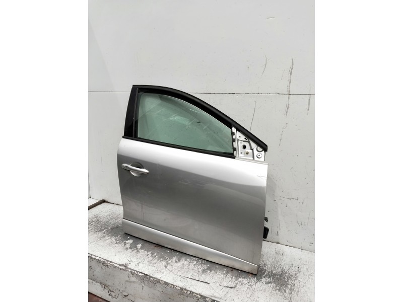 Recambio de puerta delantera derecha para renault megane iii berlina 5 p referencia OEM IAM   5P