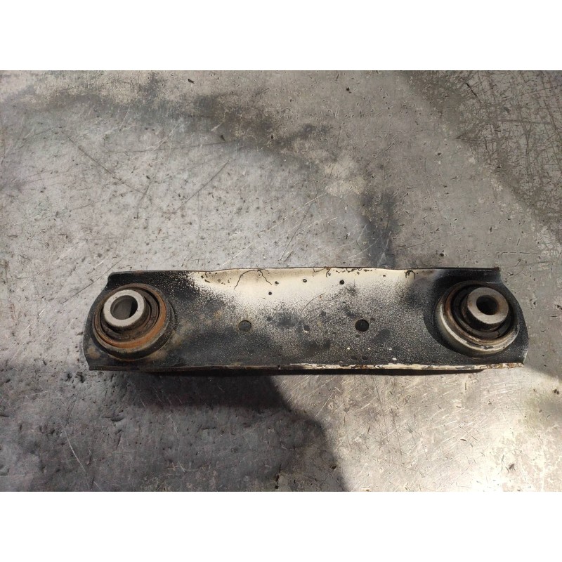 Recambio de brazo suspension superior trasero izquierdo para opel insignia sports tourer selective referencia OEM IAM   