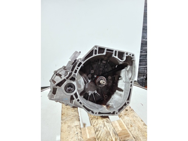 Recambio de caja cambios para renault megane iii berlina 5 p referencia OEM IAM TL4068 S011529 6V