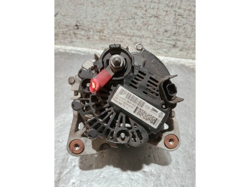 Recambio de alternador para renault megane iii berlina 5 p referencia OEM IAM 8200849752C 2606154D TG12C077
