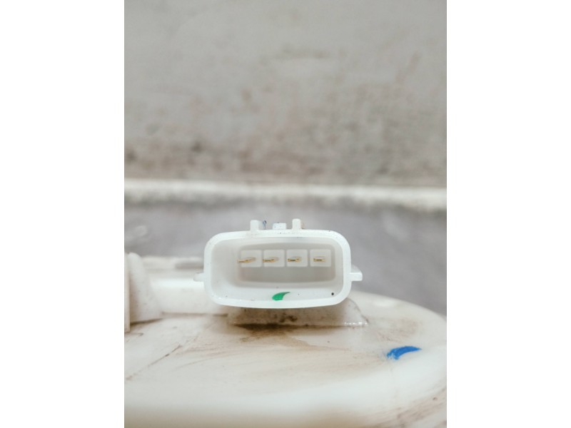 Recambio de bomba combustible para renault megane iii berlina 5 p referencia OEM IAM 172029952R 7610447AA 0580200148