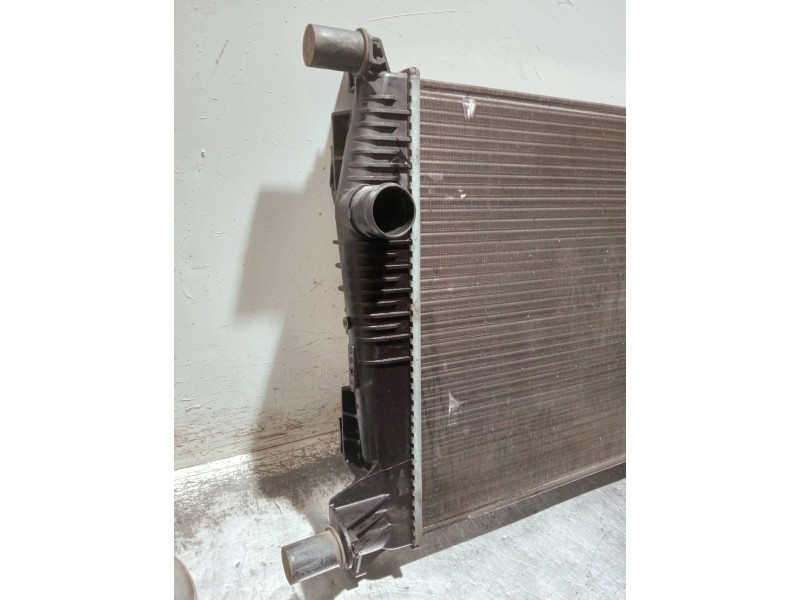 Recambio de radiador agua para renault megane iii berlina 5 p referencia OEM IAM 214105150R  