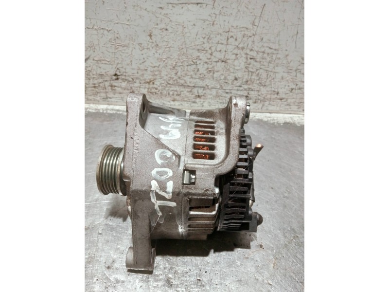 Recambio de alternador para volkswagen passat variant (3b5) referencia OEM IAM   