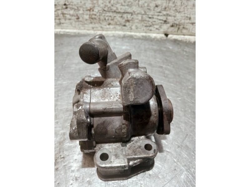 Recambio de bomba direccion para mercedes clase c (w203) familiar referencia OEM IAM   
