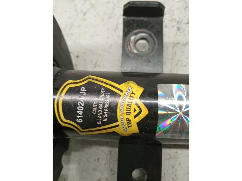 Recambio de amortiguador delantero derecho para renault clio iii referencia OEM IAM 614024JP  