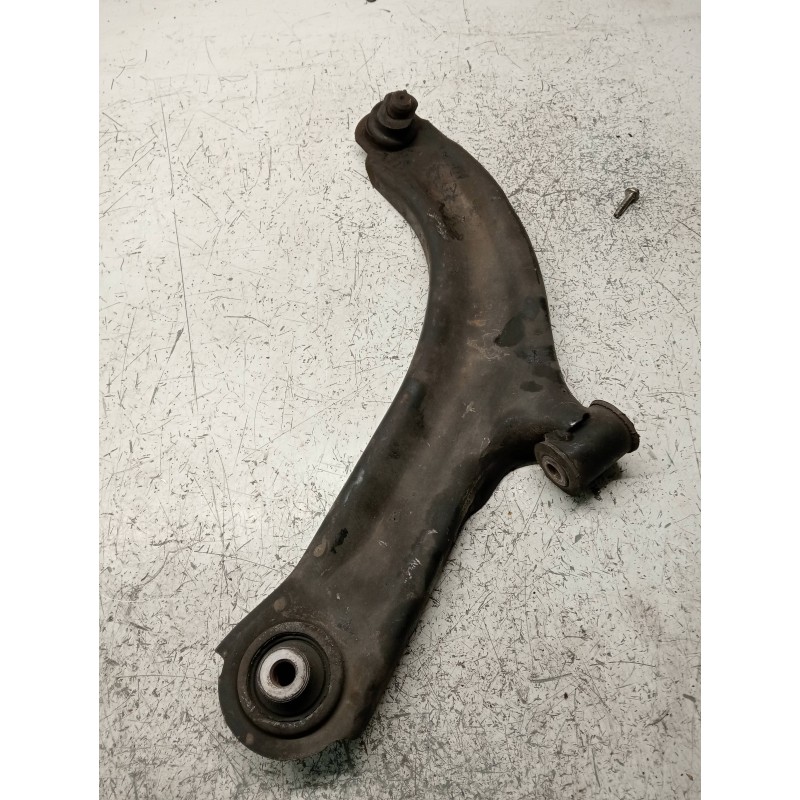 Recambio de brazo suspension inferior delantero izquierdo para renault clio iii referencia OEM IAM   