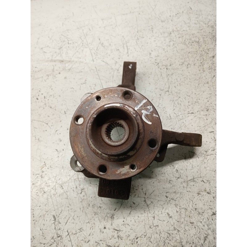 Recambio de mangueta delantera izquierda para renault clio iii referencia OEM IAM   