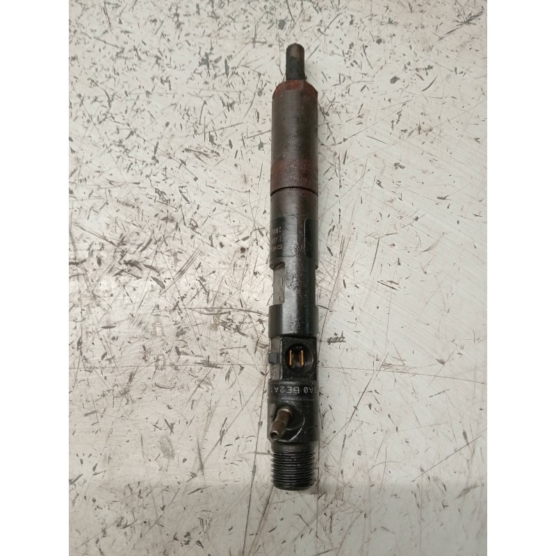 Recambio de inyector para renault clio iii referencia OEM IAM 8200815410 H8200421897 