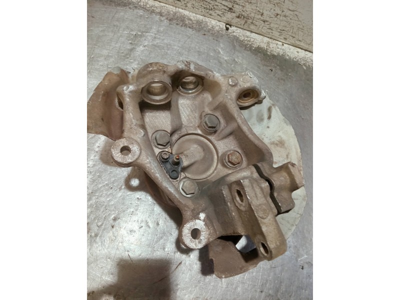 Recambio de mangueta delantera derecha para bmw serie 5 berlina (e39) referencia OEM IAM   