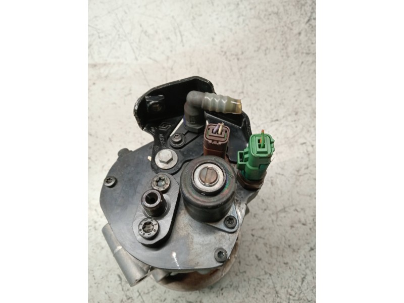 Recambio de bomba inyeccion para renault clio iii referencia OEM IAM 001302ABE  