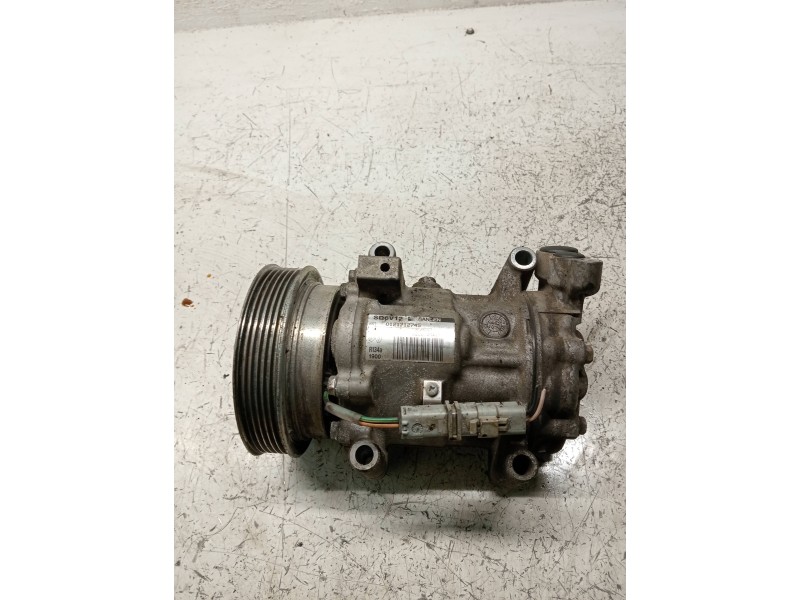 Recambio de compresor aire acondicionado para renault clio iii referencia OEM IAM SD6V121900  