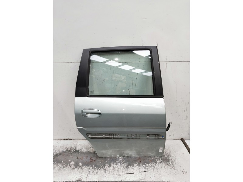 Recambio de puerta trasera derecha para hyundai matrix (fc) 1.5 crdi gls referencia OEM IAM   
