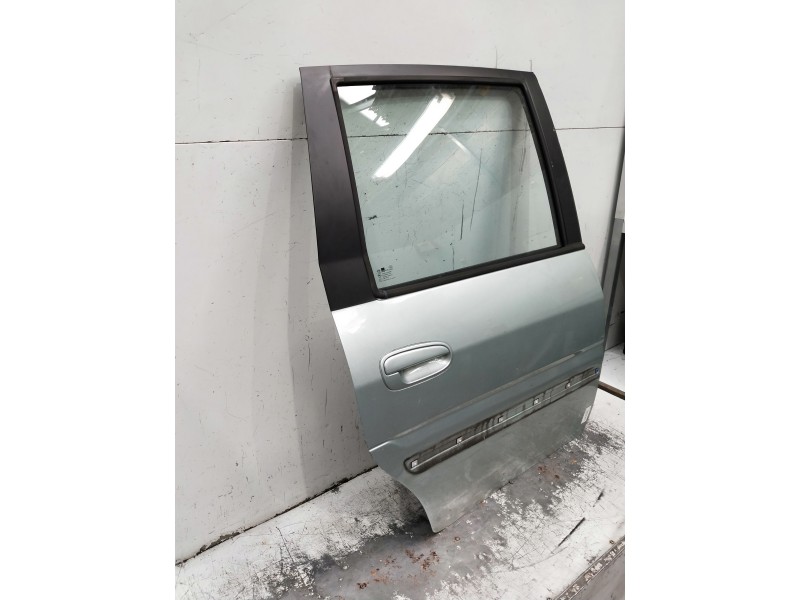 Recambio de puerta trasera derecha para hyundai matrix (fc) 1.5 crdi gls referencia OEM IAM   