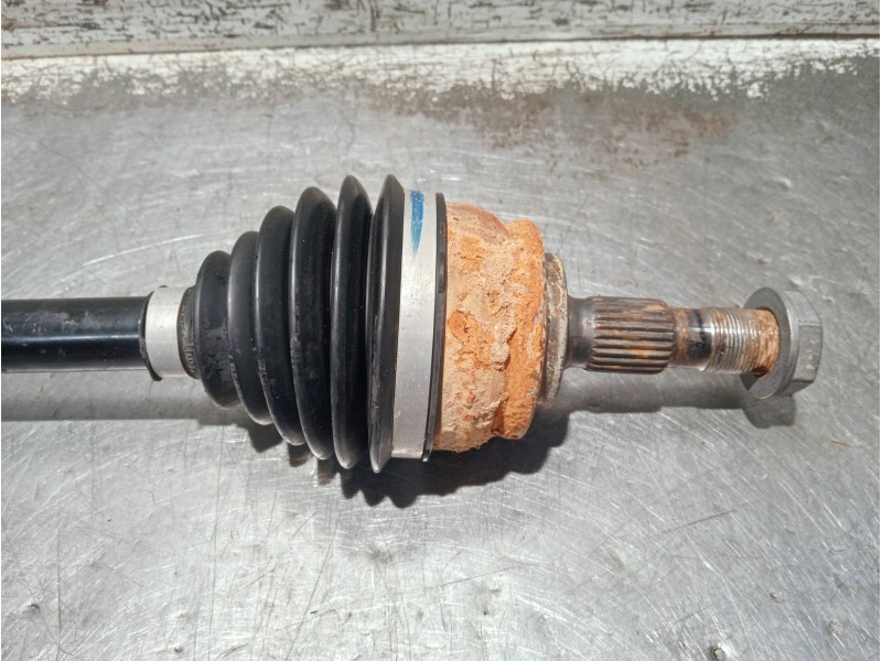 Recambio de transmision delantera izquierda para opel corsa f referencia OEM IAM 9825392980  