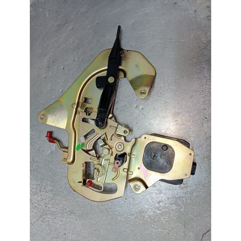 Recambio de motor cierre centralizado trasero izquierdo para kia carnival ii referencia OEM IAM   