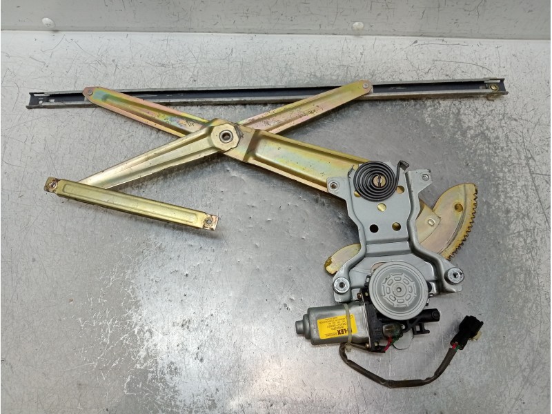 Recambio de motor elevalunas delantero derecho para kia carnival ii referencia OEM IAM OK5525856Y  