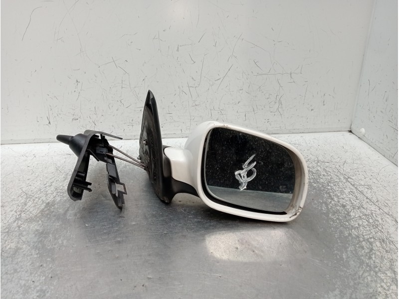 Recambio de retrovisor derecho para seat leon (1m1) referencia OEM IAM 1M0857934  MANUAL