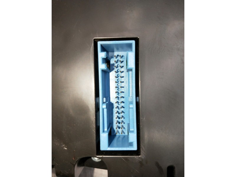 Recambio de cuadro instrumentos para audi a1 (8x) ambition referencia OEM IAM 8X0920930 A2C53325382 