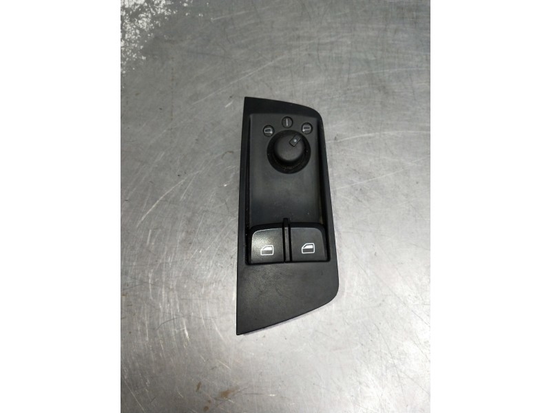 Recambio de mando elevalunas delantero izquierdo para audi a1 (8x) ambition referencia OEM IAM 8X1959521A  3P
