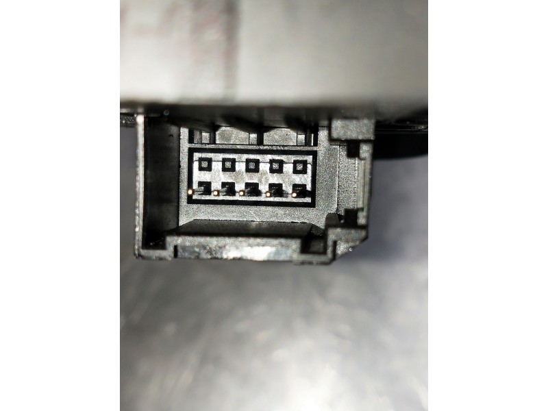 Recambio de mando elevalunas delantero izquierdo para audi a1 (8x) ambition referencia OEM IAM 8X1959521A  3P