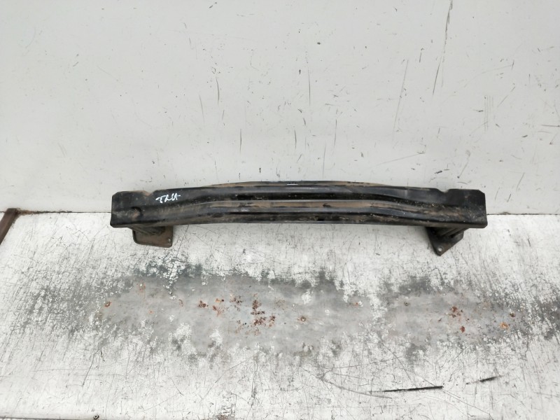 Recambio de refuerzo paragolpes delantero para audi a1 (8x) ambition referencia OEM IAM   