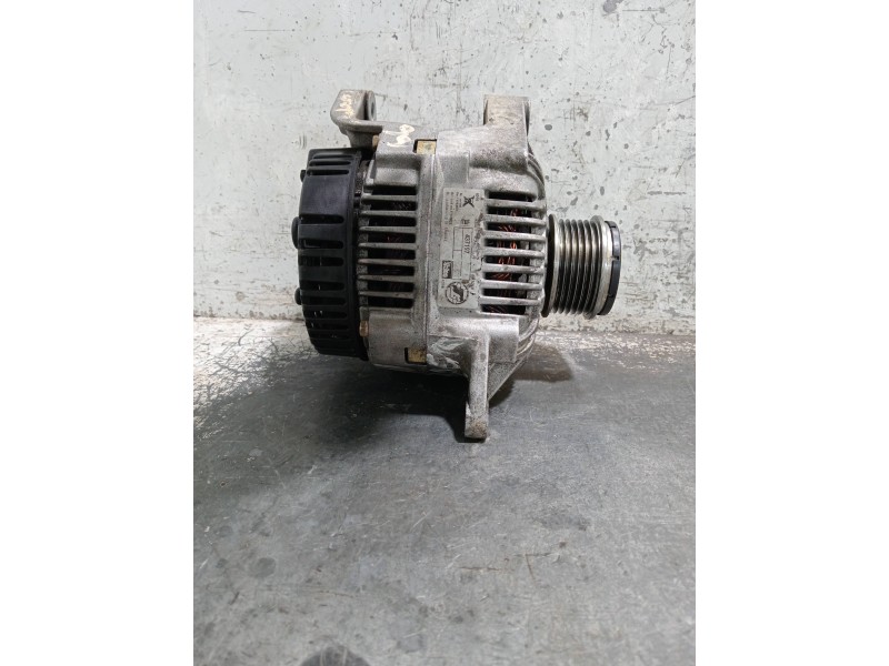 Recambio de alternador para renault megane i fase 2 classic (la..) referencia OEM IAM 437197 S542326R 