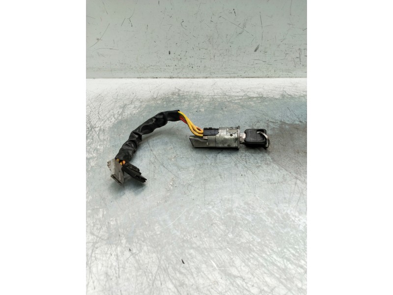 Recambio de conmutador de arranque para renault rapid/express (f40) referencia OEM IAM   