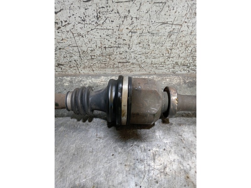 Recambio de transmision delantera derecha para renault scenic ii authentique referencia OEM IAM 8200383708  