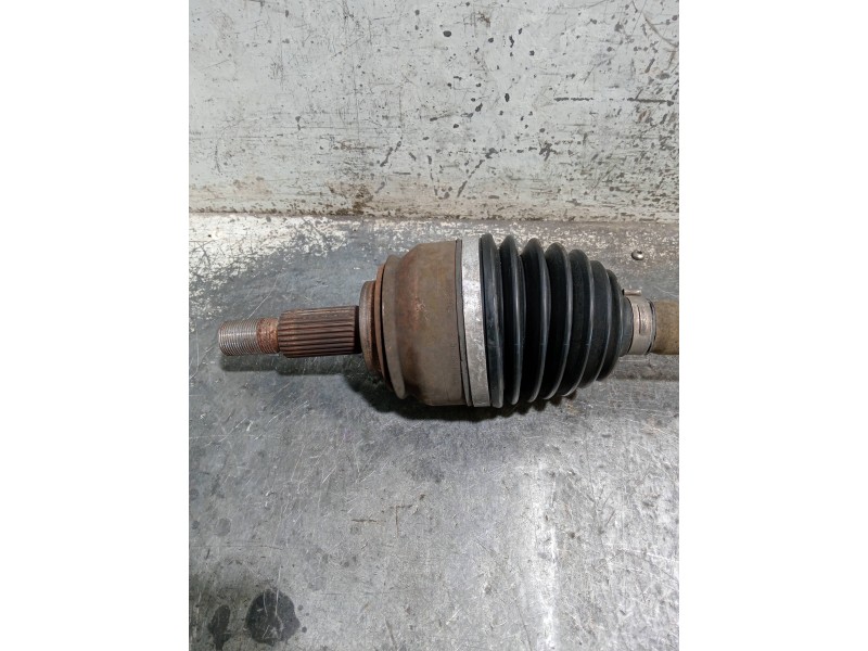 Recambio de transmision delantera derecha para renault scenic ii authentique referencia OEM IAM 8200383708  
