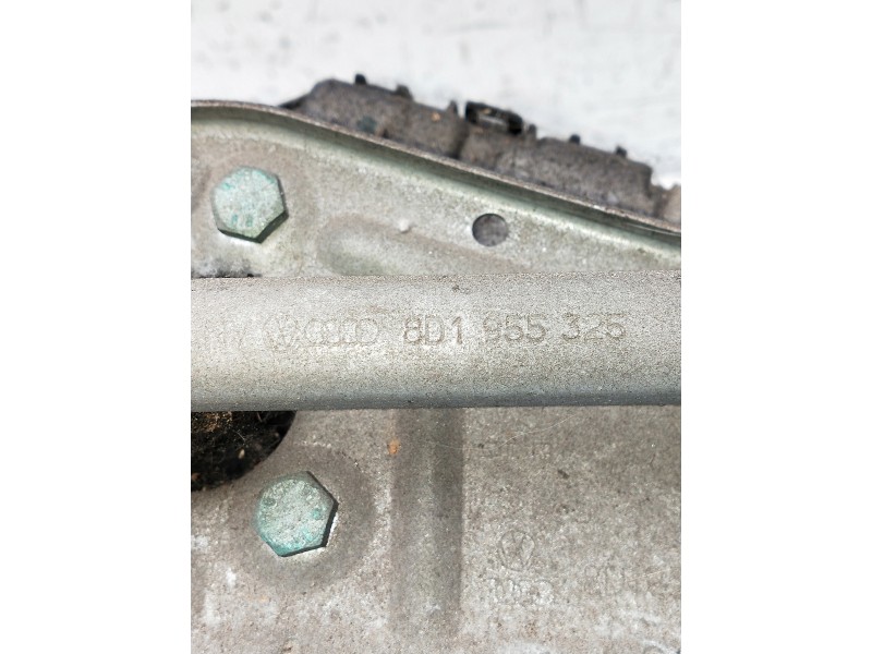 Recambio de motor limpia delantero para volkswagen passat berlina (3b3) executive referencia OEM IAM   