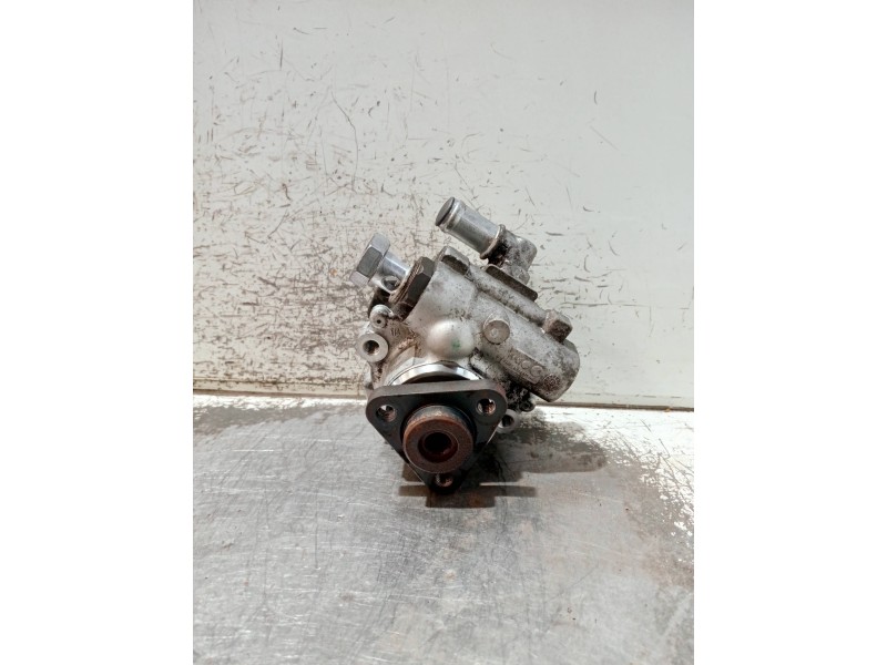 Recambio de bomba direccion para audi a6 berlina (4f2) referencia OEM IAM 4F0145155E 7692955200 