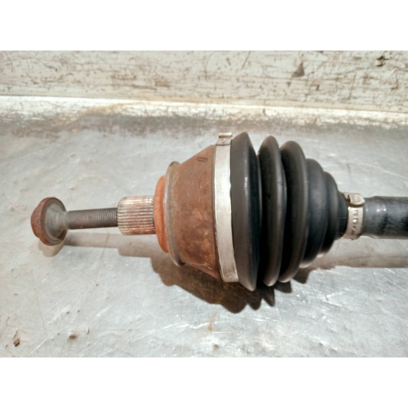 Recambio de transmision delantera derecha para audi a6 berlina (4f2) referencia OEM IAM 4F0407272G  