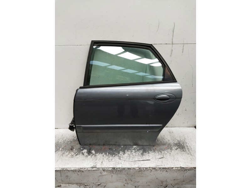 Recambio de puerta trasera izquierda para citroen c5 berlina attraction referencia OEM IAM   4P